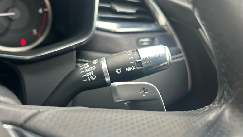 Jaguar F-Pace 2.0 D200 R-Dynamic SE 5dr Auto AWD Diesel Estate